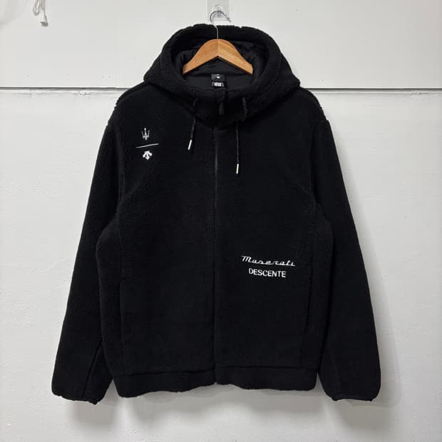 데상트x마세라티 셰르파 플리스 자켓