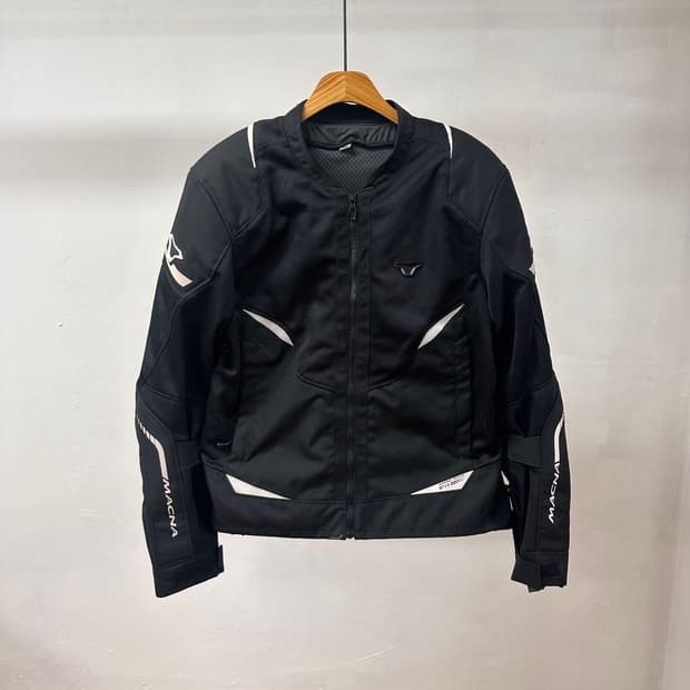 MACNA 마크나 블랙 오토바이 자켓 XL사이즈 J41