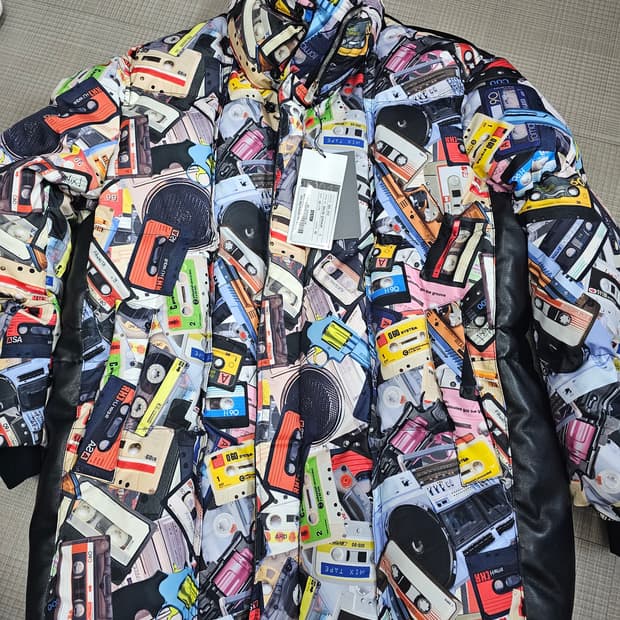 시스템옴므 리버시블 카세트 테이프 구스다운 새제품