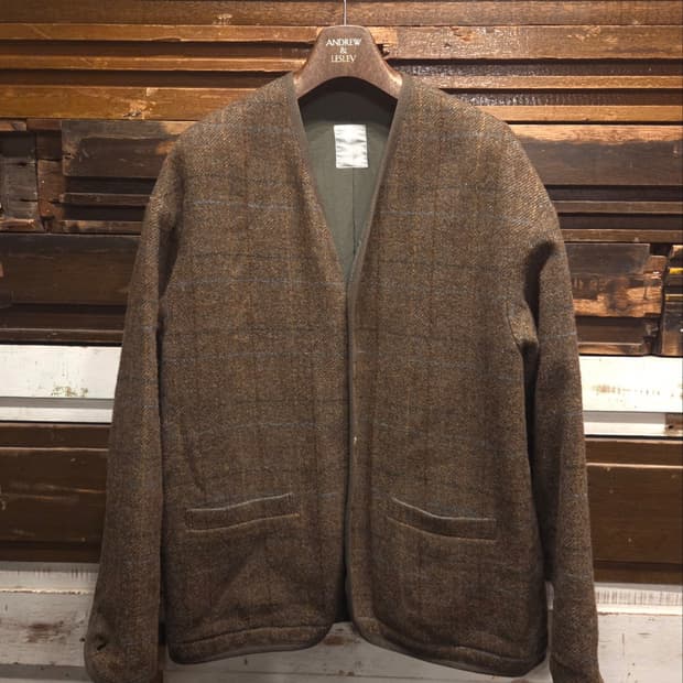 어나더오피스 문트위드가디건