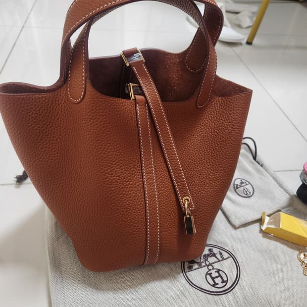 에르메스 피코탄 18