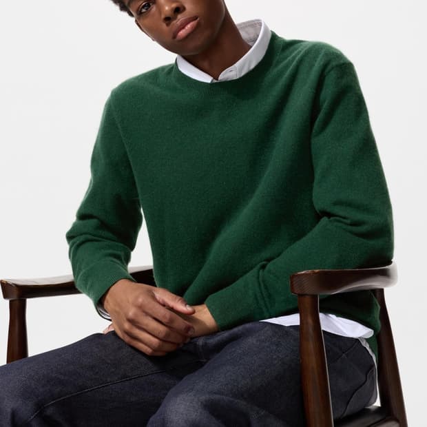 (원가 129000원 반값판매) 유니클로 캐시미어100% 니트 그린컬러 