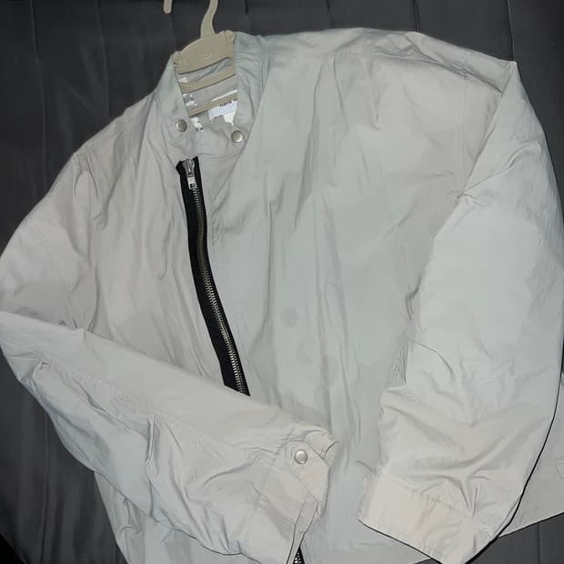 플라스틱 프로덕트 자켓