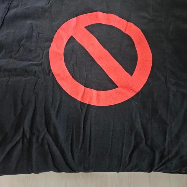 발렌시아가 bfrnd 티셔츠 3사이즈 판매합니다