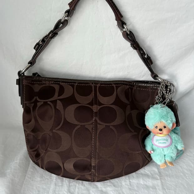 Coach dark brown shoulder bag
