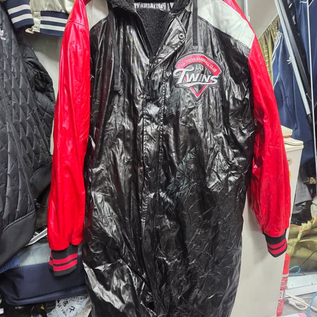 LG 트윈스   유광롱점퍼