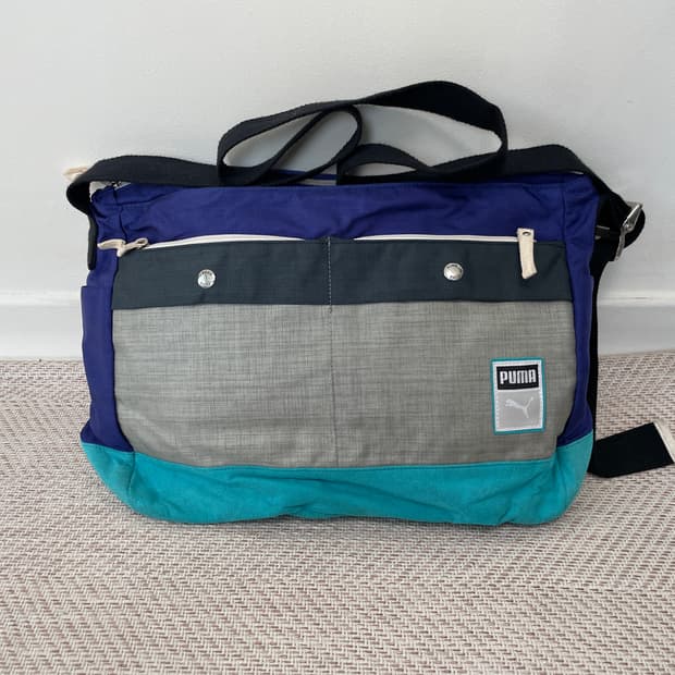 푸마 스웨이드 멀티 컬러 크로스백 