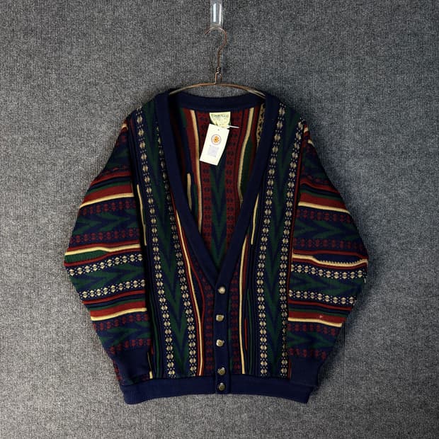 오스트레일리아 3D 케이블니트 가디건