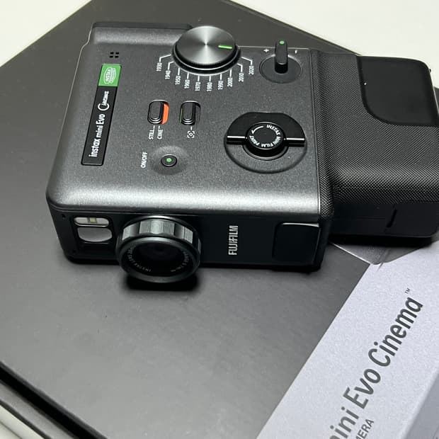 인스탁스 시네마 에보