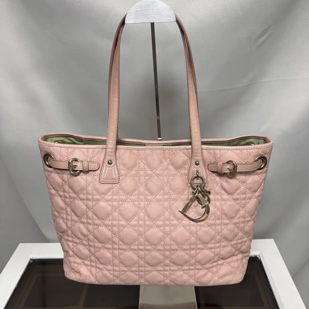 정품 디올 까나쥬 쇼퍼백