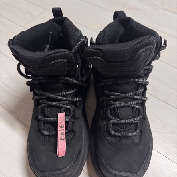 호카 카하 3 GTX 등산화 220 블랙