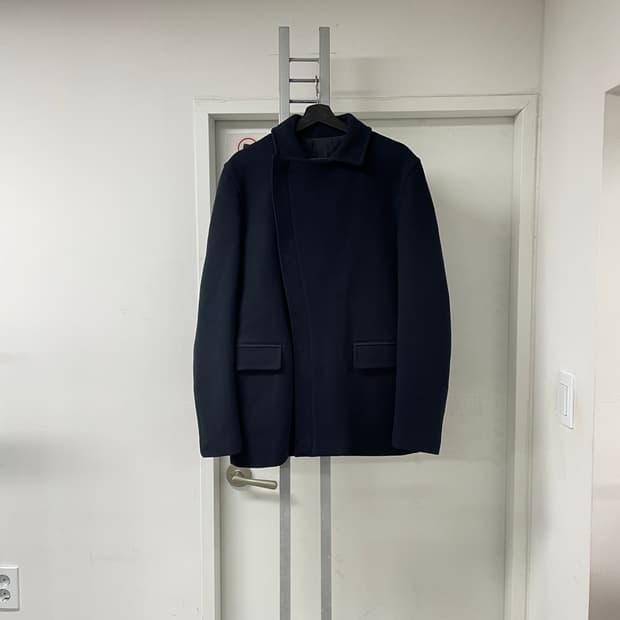 페레가모 네이비 코트 50