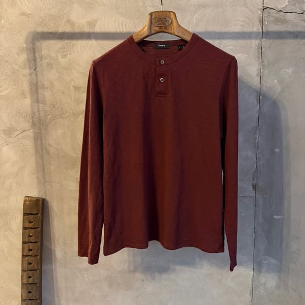 띠어리 롱슬리브 헨리넥 티셔츠 슬림100