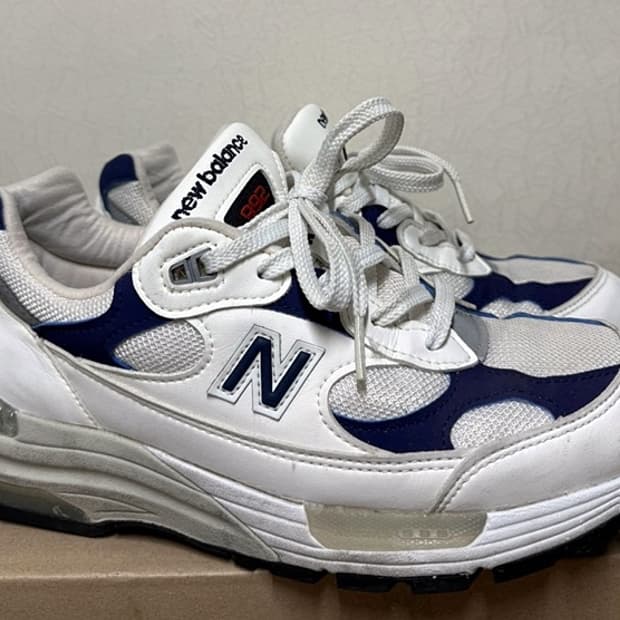 뉴발란스 992 USA 판매합니다. [화이트-네이비/260mm]