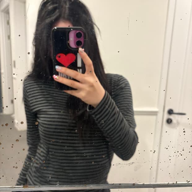 스트라이프 슬림핏 후디