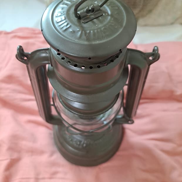 Feuerhand 276 올리브색 오일 랜턴