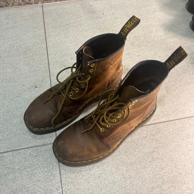 닥터마틴 브라운 1460 부츠 270