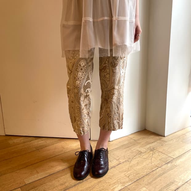 Pattern capri pants