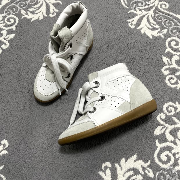 Maneul Wedge Hidden Heel Sneakers