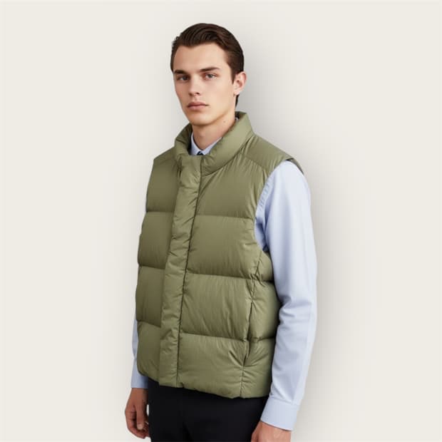 .L/ 옌키옌키 코지 클라우드 구스 패딩 베스트