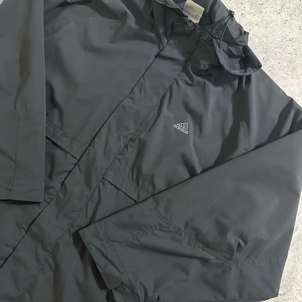 00s adidas 아카이브 미니멀 블랙 윈드브레이커