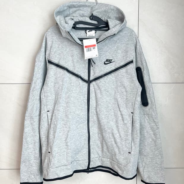 새상품 나이키 테크팩 후드집업 그레이 [L]