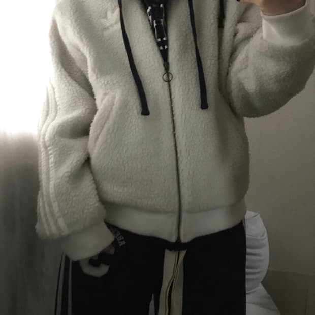 아디다스 아이보리 삼선 후리스