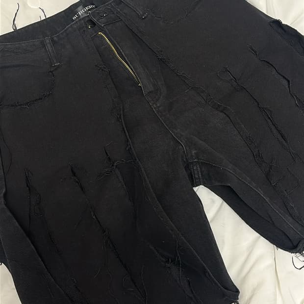 써저리 remake half denim black