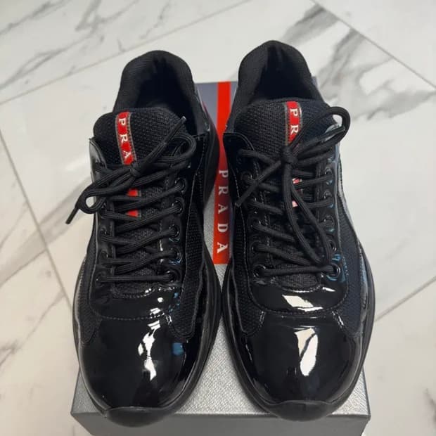 프라다 아메리카컵 에나멜 블랙