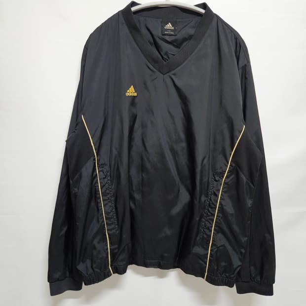 아디다스 빈티지 웜업 맨투맨 110