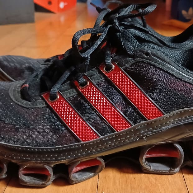 아디다스 엠비션 파워바운스 