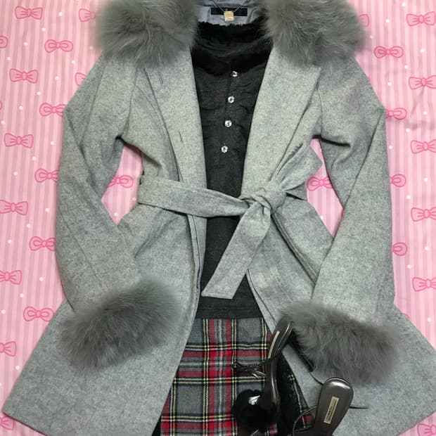 그레이 퍼 코트 갸루