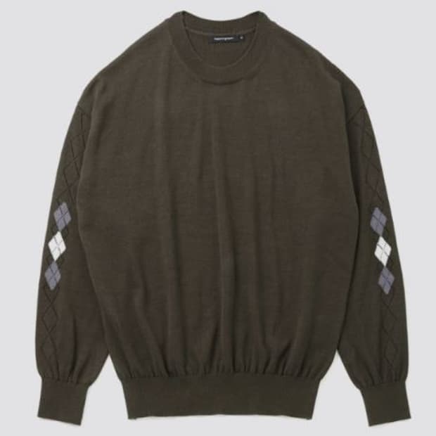 해칭룸 니트 판매합니다