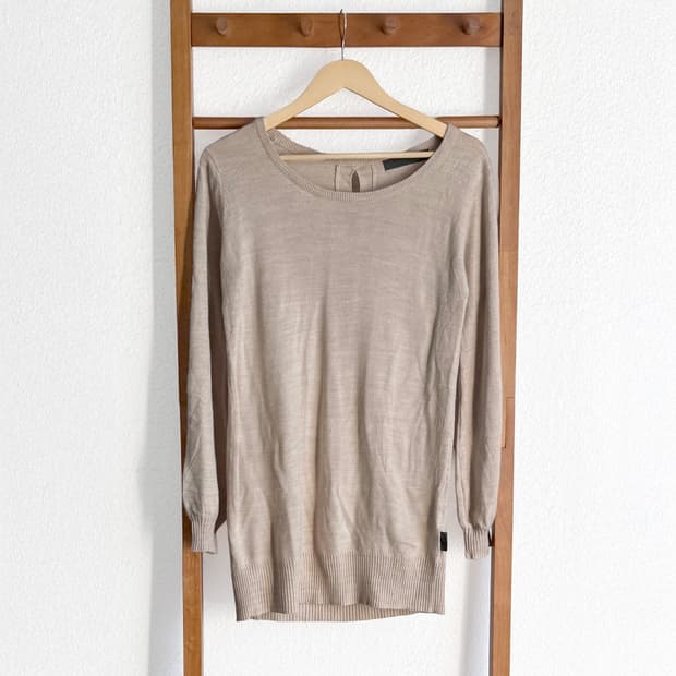 포슬린 샌드 니트 톱