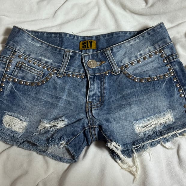 SLY 스터드 데미지 숏팬츠