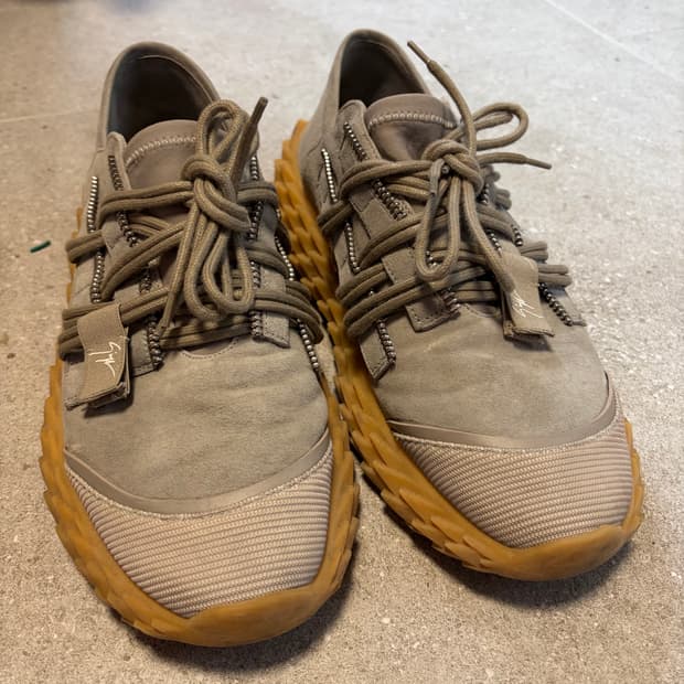 쥬세페 자노티 스니커즈