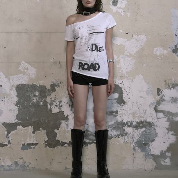 보헤미안 서울 반팔티 funky scoop neck tee 