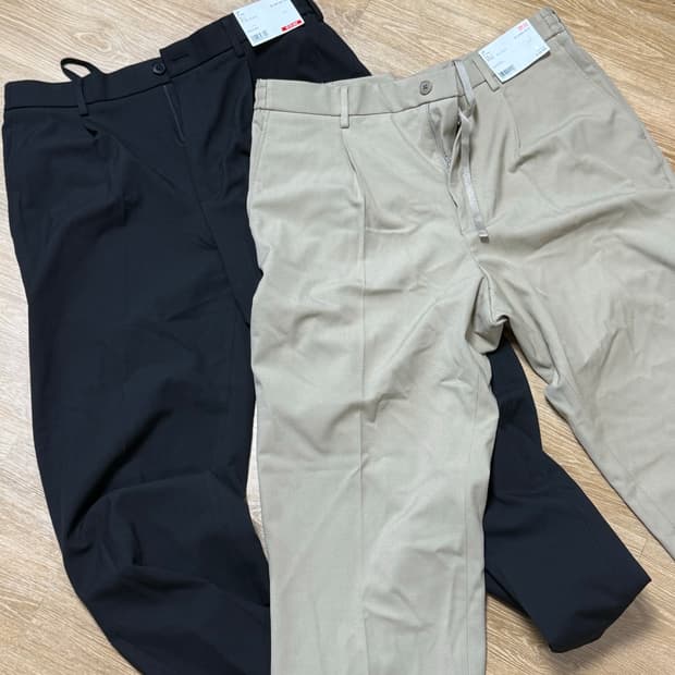 유니클로 턱와이드 팬츠