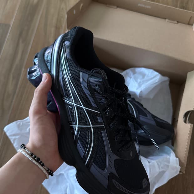 아식스 젤 키네틱 플루언트 블랙