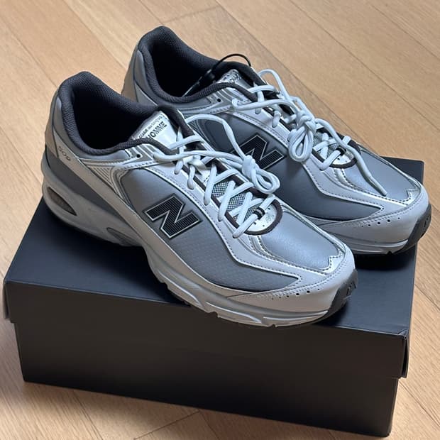 (290)신품 꼼데가르송 뉴발 509