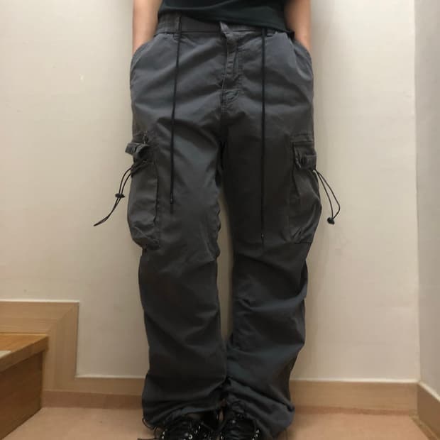 빈티지 딥그레이 포켓 디테일 팬츠