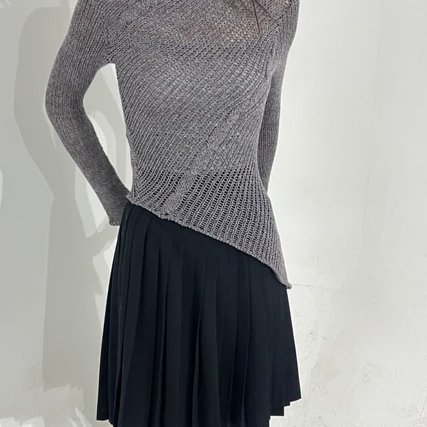 Asymetric net knit top