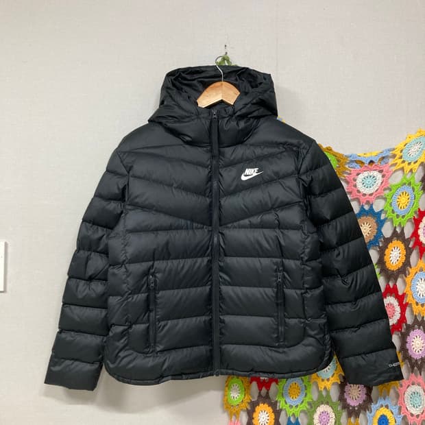 나이키 여성 써마핏 발수 경량 푸퍼 숏패딩 M _ 블랙