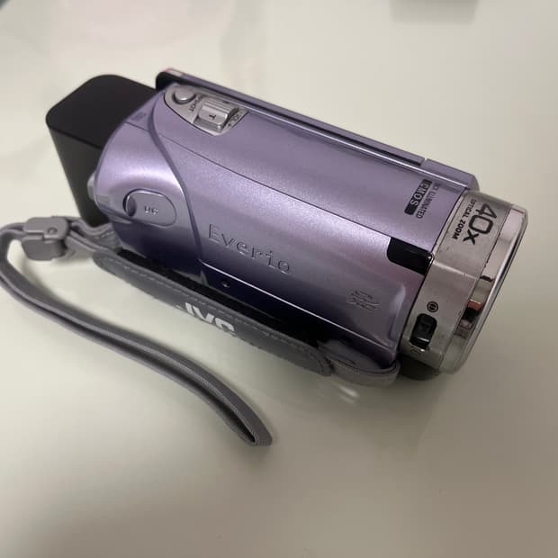 JVC EVERIO GZ-E225 캠코더