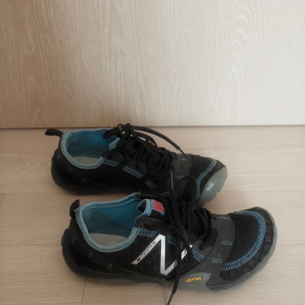 뉴발란스 미니머스 size.240-245