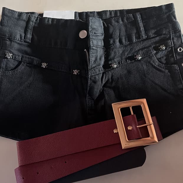 해골 디테일 숏 팬츠 + RED BELT SET