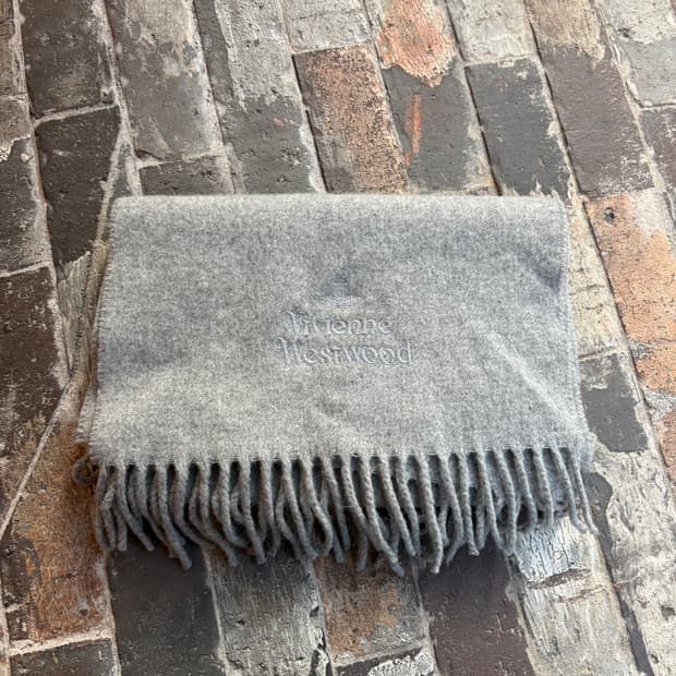 Vivienne Westwood 비비안웨스트우드 울 머플러 목도리