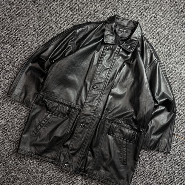 GRACE A MONDE 아카이브 드럼 다이드 카우하이드 가죽 코트 21