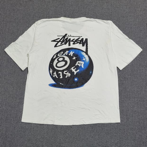 스투시 x 본앤레이즈드 8볼 반팔 티셔츠 화이트 (2XL)