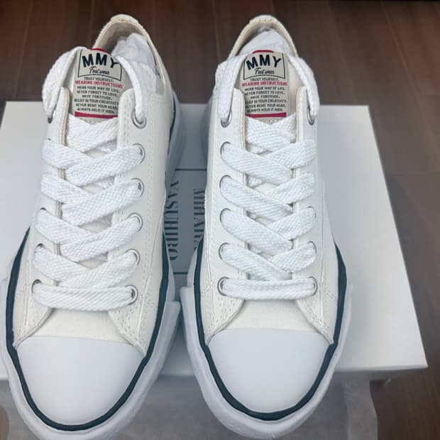 [42]미하라 야스히로 피터슨 OG 솔 캔버스 로우 스니커즈 화이트